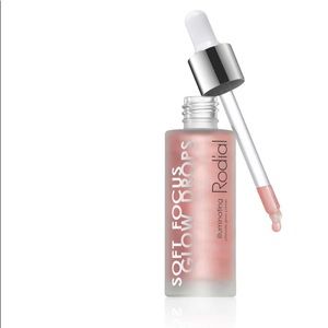 Rodial Soft Focus Glow Drops